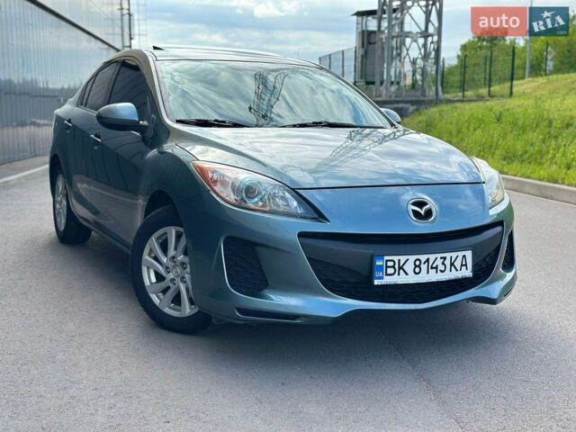 Серый Мазда 3, объемом двигателя 2 л и пробегом 235 тыс. км за 7850 $, фото 1 на Automoto.ua