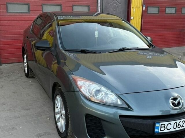 Сірий Мазда 3, об'ємом двигуна 2 л та пробігом 160 тис. км за 7000 $, фото 1 на Automoto.ua