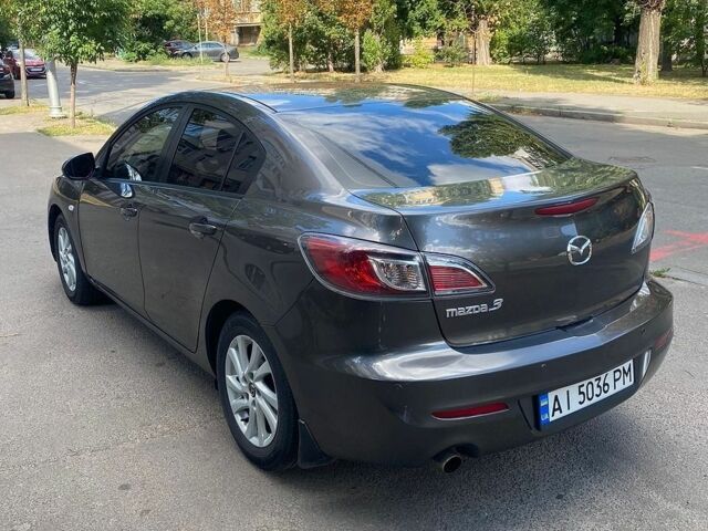 Сірий Мазда 3, об'ємом двигуна 1.6 л та пробігом 222 тис. км за 6100 $, фото 1 на Automoto.ua