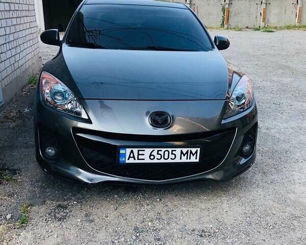Серый Мазда 3, объемом двигателя 2 л и пробегом 270 тыс. км за 8500 $, фото 1 на Automoto.ua