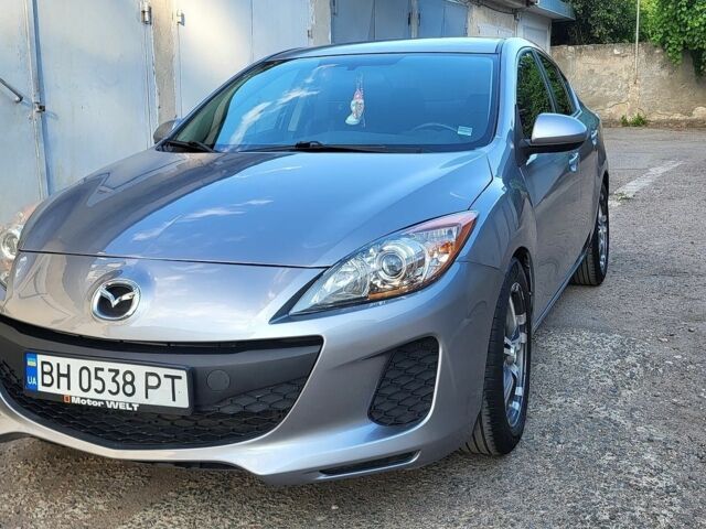 Сірий Мазда 3, об'ємом двигуна 2 л та пробігом 111 тис. км за 7300 $, фото 1 на Automoto.ua