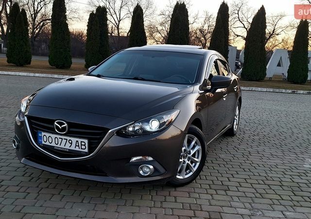 Серый Мазда 3, объемом двигателя 2 л и пробегом 126 тыс. км за 10999 $, фото 1 на Automoto.ua