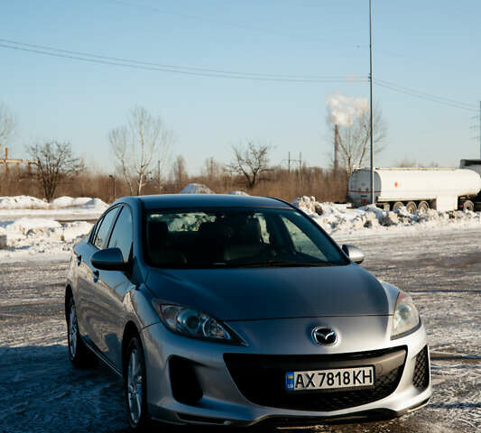 Серый Мазда 3, объемом двигателя 2 л и пробегом 174 тыс. км за 8400 $, фото 1 на Automoto.ua