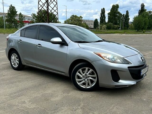 Серый Мазда 3, объемом двигателя 2 л и пробегом 0 тыс. км за 6700 $, фото 1 на Automoto.ua