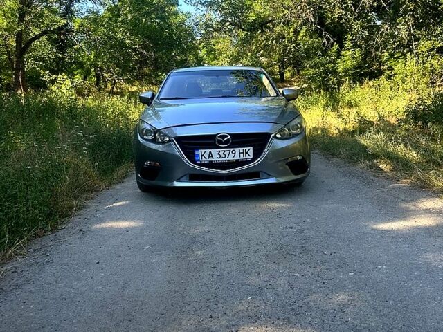 Сірий Мазда 3, об'ємом двигуна 2 л та пробігом 146 тис. км за 8700 $, фото 1 на Automoto.ua