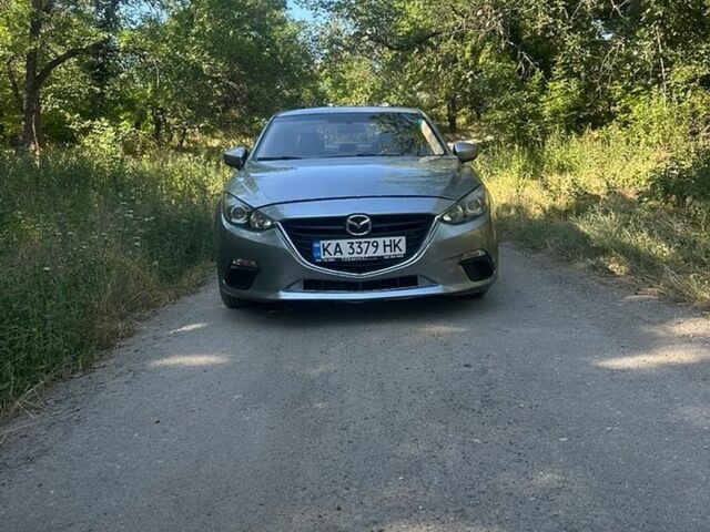 Сірий Мазда 3, об'ємом двигуна 2 л та пробігом 146 тис. км за 7999 $, фото 1 на Automoto.ua