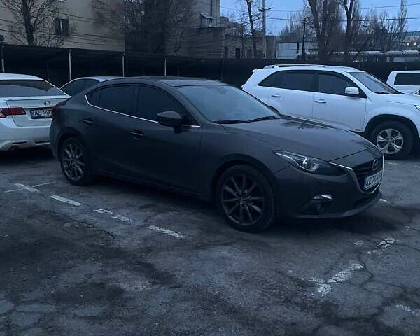 Серый Мазда 3, объемом двигателя 2 л и пробегом 54 тыс. км за 11000 $, фото 1 на Automoto.ua