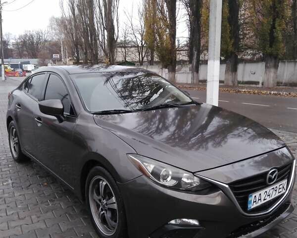 Серый Мазда 3, объемом двигателя 2 л и пробегом 208 тыс. км за 10200 $, фото 1 на Automoto.ua