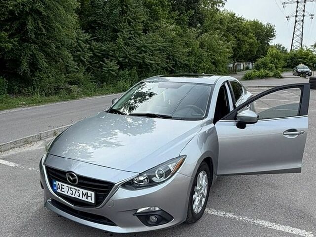 Серый Мазда 3, объемом двигателя 2 л и пробегом 106 тыс. км за 11000 $, фото 1 на Automoto.ua