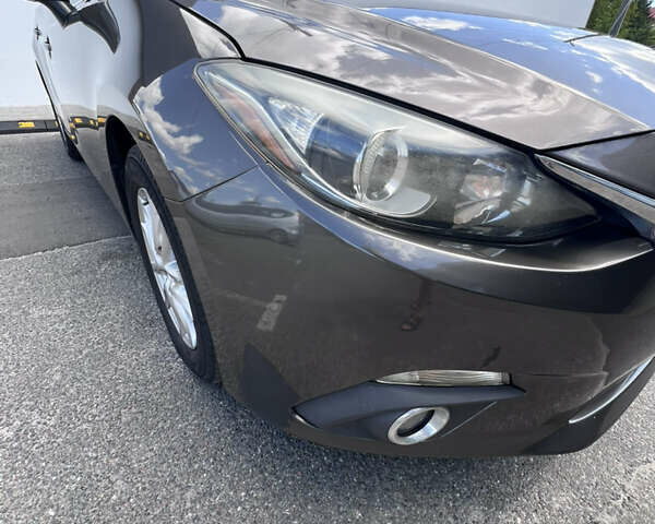 Серый Мазда 3, объемом двигателя 2 л и пробегом 192 тыс. км за 11500 $, фото 1 на Automoto.ua
