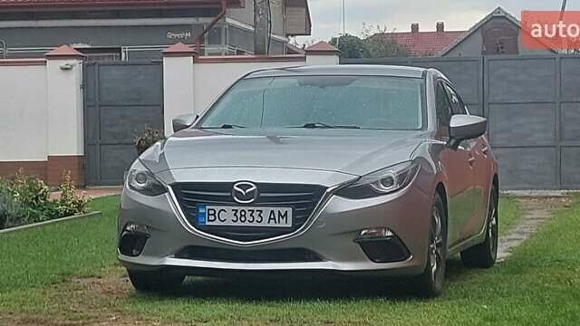 Серый Мазда 3, объемом двигателя 2 л и пробегом 182 тыс. км за 9500 $, фото 1 на Automoto.ua