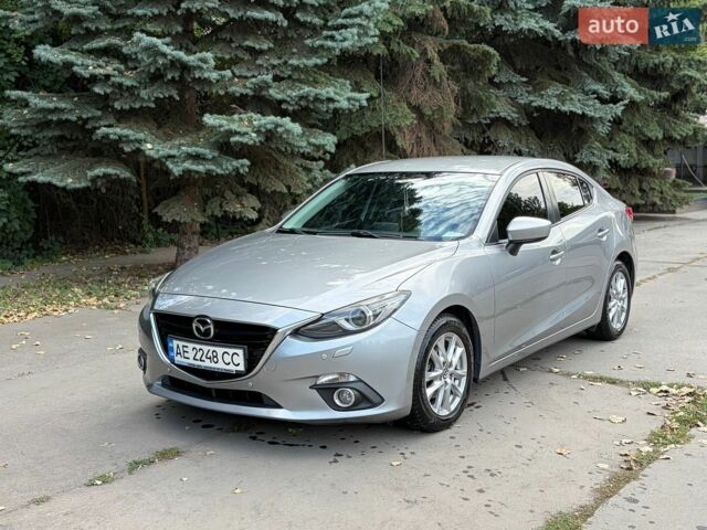 Серый Мазда 3, объемом двигателя 1.5 л и пробегом 95 тыс. км за 13500 $, фото 1 на Automoto.ua