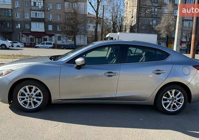 Серый Мазда 3, объемом двигателя 2 л и пробегом 175 тыс. км за 11700 $, фото 1 на Automoto.ua