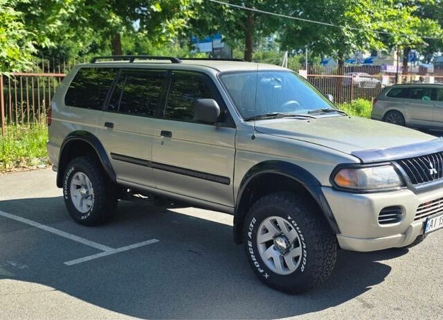 Сірий Мазда 3, об'ємом двигуна 2 л та пробігом 298 тис. км за 8700 $, фото 1 на Automoto.ua