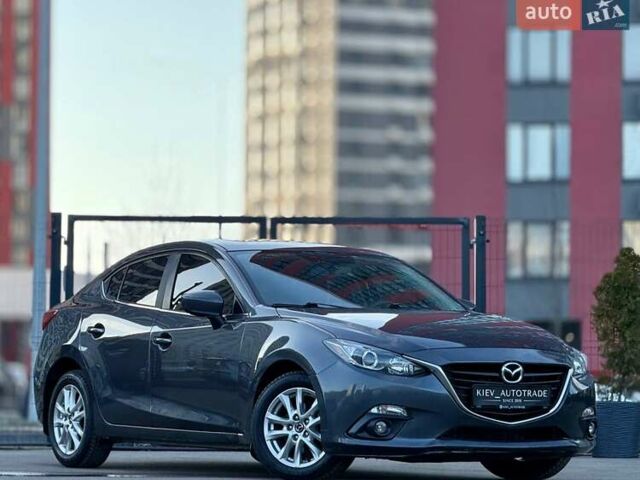 Серый Мазда 3, объемом двигателя 2 л и пробегом 184 тыс. км за 10700 $, фото 1 на Automoto.ua