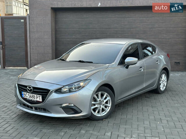 Серый Мазда 3, объемом двигателя 2 л и пробегом 203 тыс. км за 11300 $, фото 1 на Automoto.ua