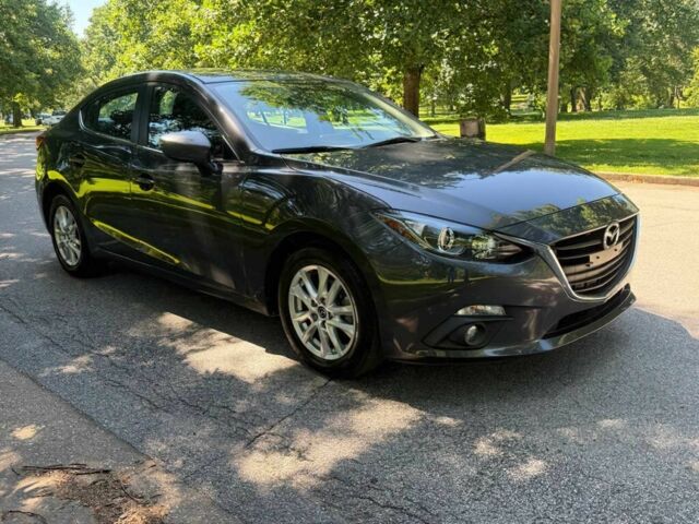 Серый Мазда 3, объемом двигателя 2 л и пробегом 104 тыс. км за 2500 $, фото 1 на Automoto.ua