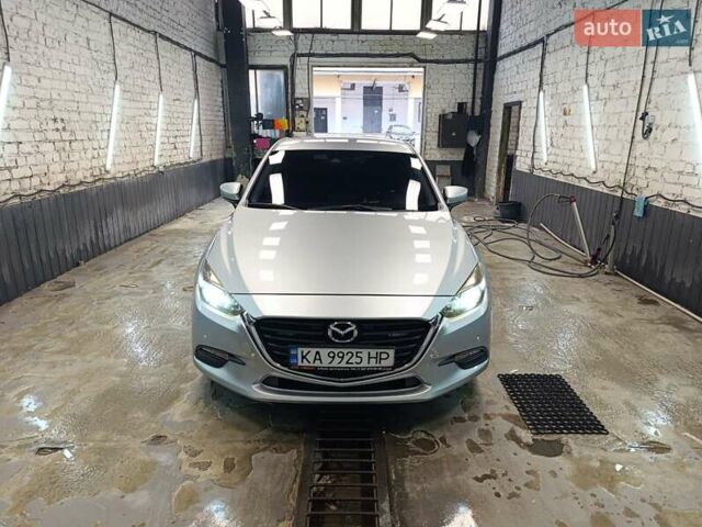 Сірий Мазда 3, об'ємом двигуна 2 л та пробігом 166 тис. км за 12500 $, фото 1 на Automoto.ua