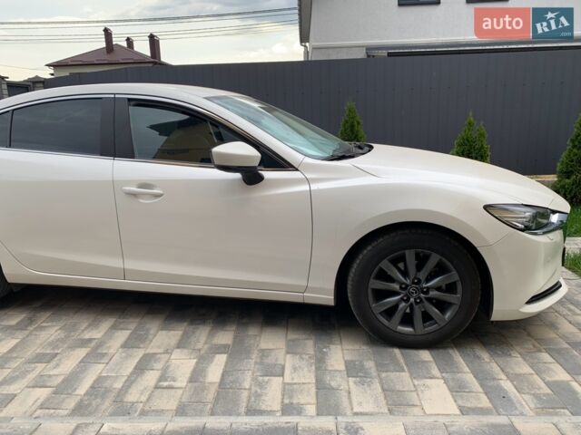 Серый Мазда 3, объемом двигателя 2 л и пробегом 400 тыс. км за 12900 $, фото 1 на Automoto.ua