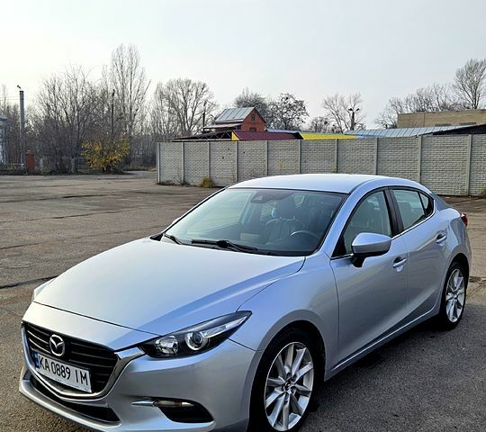 Сірий Мазда 3, об'ємом двигуна 2 л та пробігом 118 тис. км за 13000 $, фото 1 на Automoto.ua