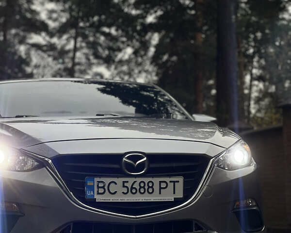 Серый Мазда 3, объемом двигателя 2 л и пробегом 201 тыс. км за 10650 $, фото 1 на Automoto.ua
