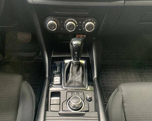 Серый Мазда 3, объемом двигателя 2 л и пробегом 167 тыс. км за 10900 $, фото 1 на Automoto.ua