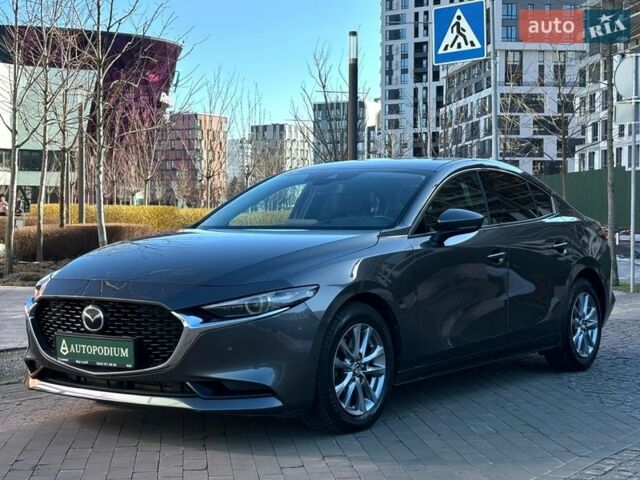 Серый Мазда 3, объемом двигателя 1.76 л и пробегом 62 тыс. км за 17800 $, фото 1 на Automoto.ua