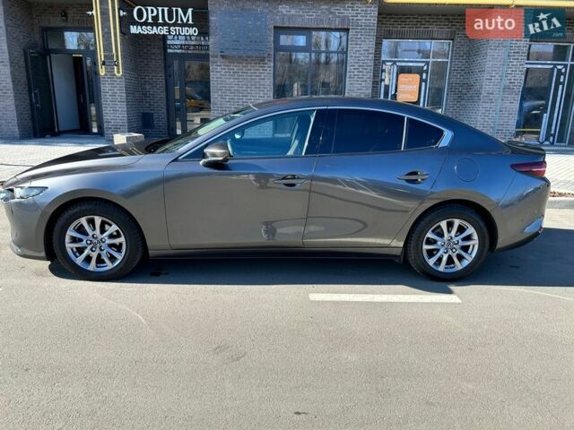 Сірий Мазда 3, об'ємом двигуна 1.76 л та пробігом 62 тис. км за 17500 $, фото 1 на Automoto.ua