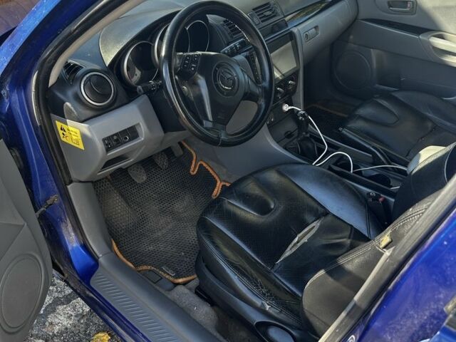 Синій Мазда 3, об'ємом двигуна 1.6 л та пробігом 410 тис. км за 1300 $, фото 1 на Automoto.ua