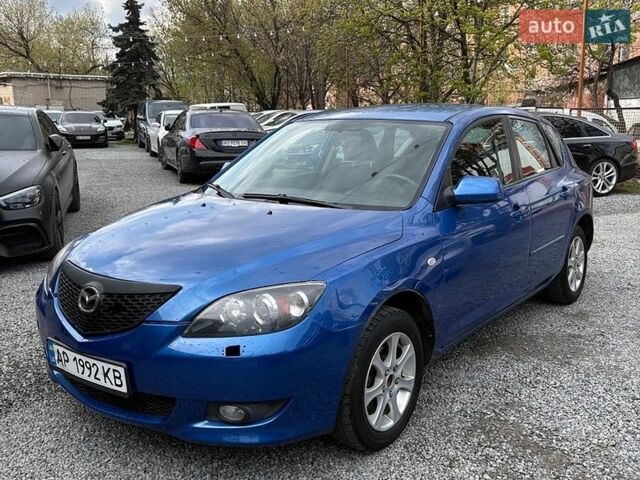 Синий Мазда 3, объемом двигателя 1.6 л и пробегом 200 тыс. км за 3500 $, фото 1 на Automoto.ua