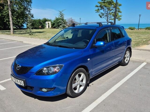 Синий Мазда 3, объемом двигателя 1.6 л и пробегом 300 тыс. км за 4075 $, фото 1 на Automoto.ua