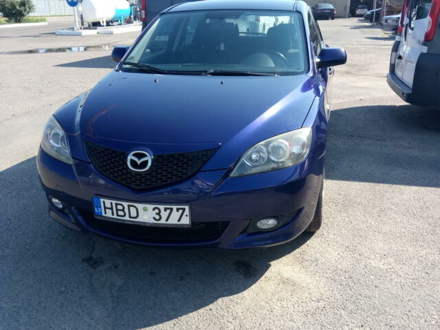 Синій Мазда 3, об'ємом двигуна 1.6 л та пробігом 325 тис. км за 2800 $, фото 1 на Automoto.ua