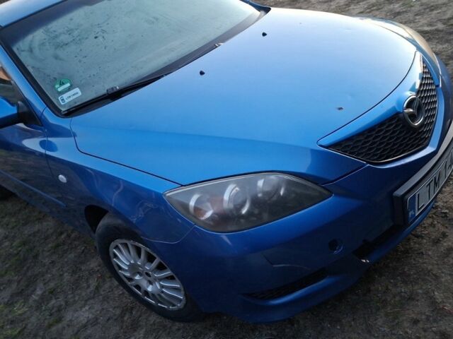 Синий Мазда 3, объемом двигателя 0 л и пробегом 200 тыс. км за 1400 $, фото 1 на Automoto.ua