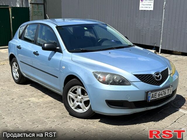 Синий Мазда 3, объемом двигателя 1.3 л и пробегом 162 тыс. км за 4000 $, фото 1 на Automoto.ua