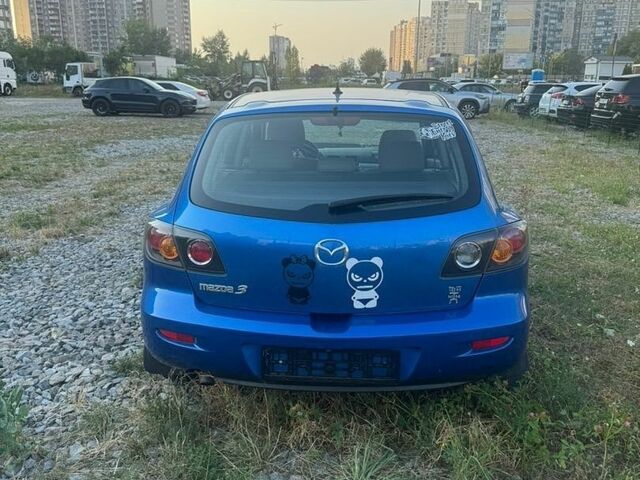 Синий Мазда 3, объемом двигателя 1.6 л и пробегом 200 тыс. км за 1500 $, фото 1 на Automoto.ua