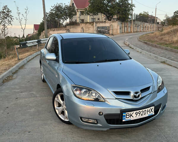Синий Мазда 3, объемом двигателя 2 л и пробегом 307 тыс. км за 5699 $, фото 1 на Automoto.ua