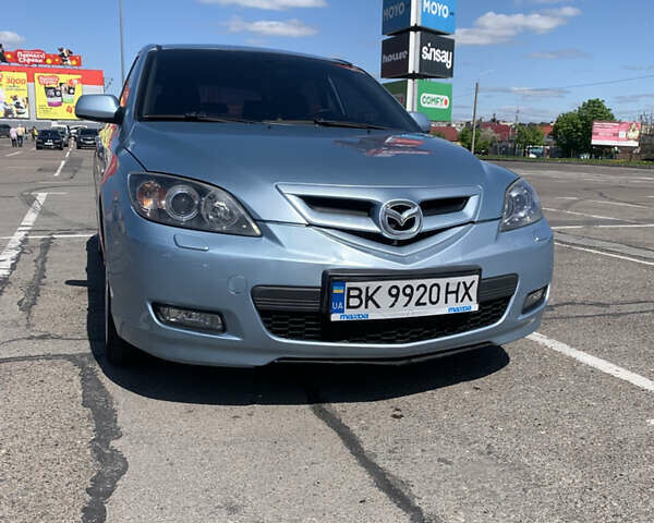Синий Мазда 3, объемом двигателя 2 л и пробегом 306 тыс. км за 4350 $, фото 1 на Automoto.ua