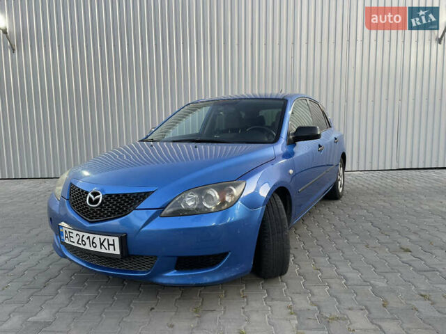 Синий Мазда 3, объемом двигателя 1.6 л и пробегом 250 тыс. км за 4300 $, фото 1 на Automoto.ua
