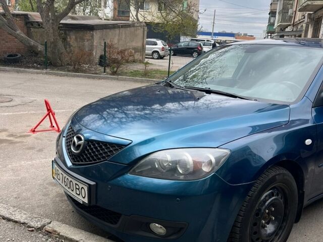 Синій Мазда 3, об'ємом двигуна 1.6 л та пробігом 150 тис. км за 4500 $, фото 1 на Automoto.ua