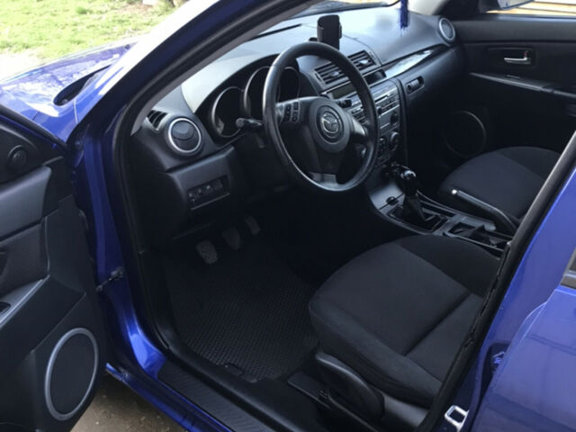 Синій Мазда 3, об'ємом двигуна 1.6 л та пробігом 200 тис. км за 5500 $, фото 1 на Automoto.ua