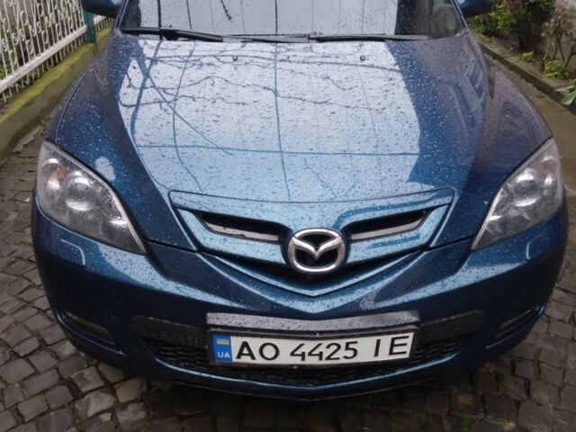 Синий Мазда 3, объемом двигателя 1.6 л и пробегом 107 тыс. км за 4500 $, фото 1 на Automoto.ua