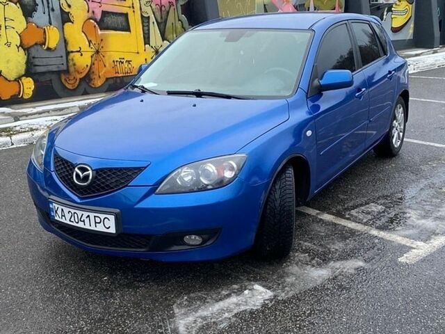 Синий Мазда 3, объемом двигателя 1.6 л и пробегом 305 тыс. км за 4999 $, фото 1 на Automoto.ua