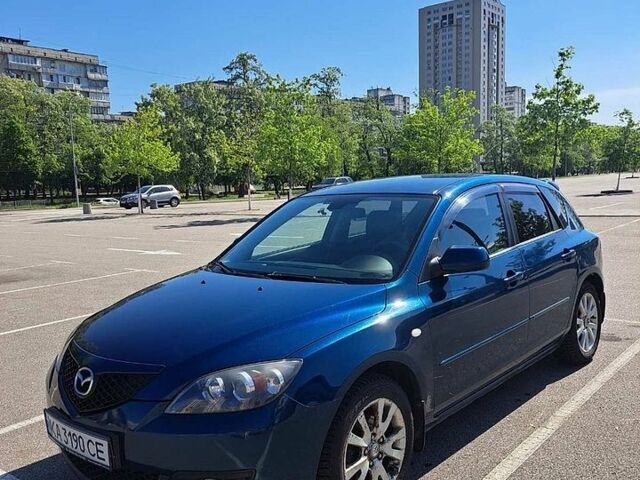 Синий Мазда 3, объемом двигателя 1.6 л и пробегом 228 тыс. км за 4500 $, фото 1 на Automoto.ua