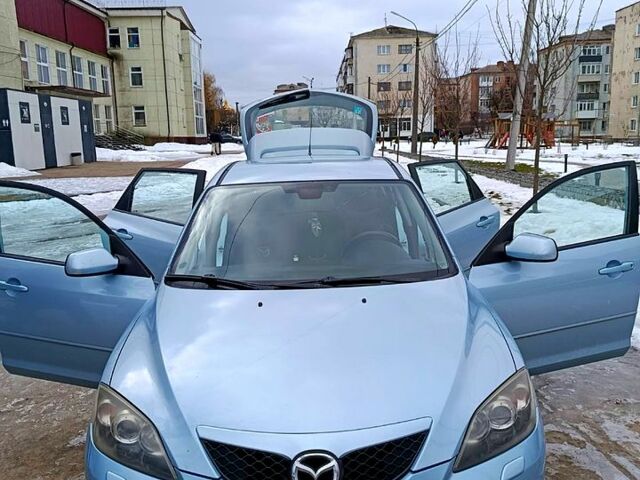 Синий Мазда 3, объемом двигателя 1.6 л и пробегом 241 тыс. км за 5600 $, фото 1 на Automoto.ua