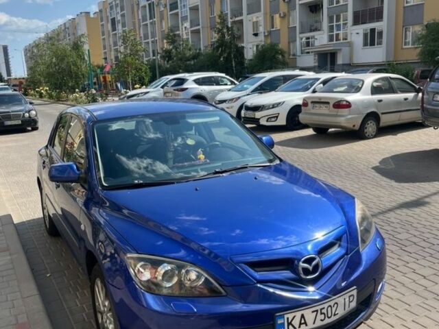 Синій Мазда 3, об'ємом двигуна 2 л та пробігом 216 тис. км за 6008 $, фото 1 на Automoto.ua