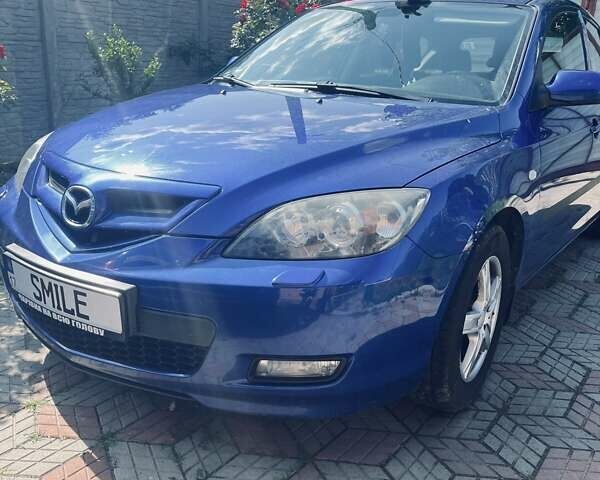 Синий Мазда 3, объемом двигателя 1.6 л и пробегом 200 тыс. км за 6500 $, фото 1 на Automoto.ua