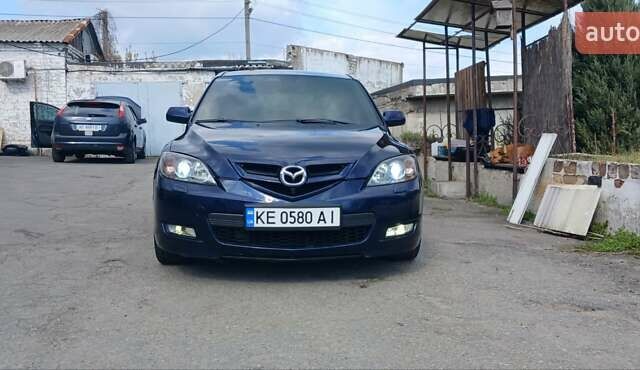 Синий Мазда 3, объемом двигателя 1.6 л и пробегом 252 тыс. км за 6500 $, фото 1 на Automoto.ua
