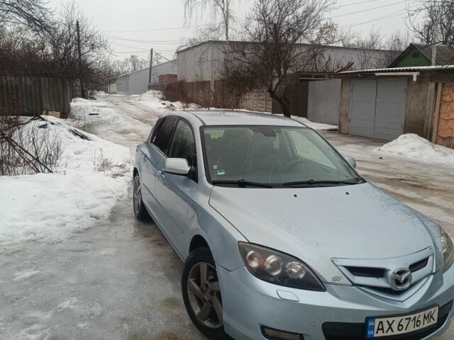 Синий Мазда 3, объемом двигателя 2 л и пробегом 210 тыс. км за 4500 $, фото 1 на Automoto.ua