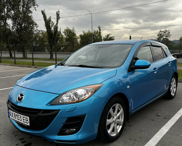 Синий Мазда 3, объемом двигателя 1.6 л и пробегом 208 тыс. км за 8500 $, фото 1 на Automoto.ua
