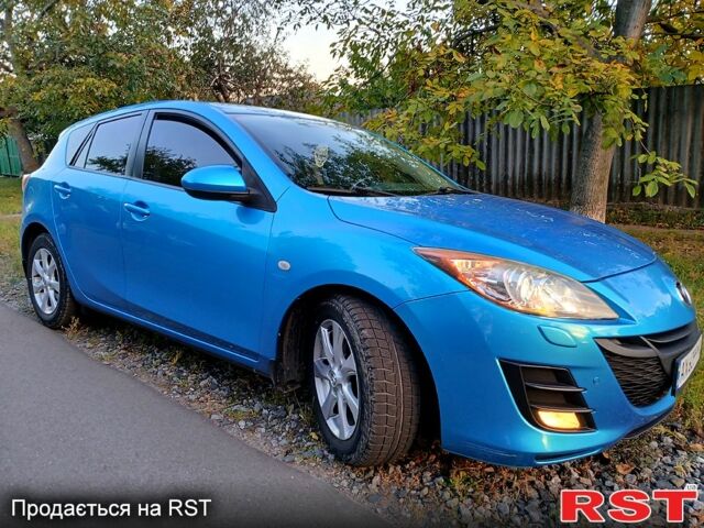 Синий Мазда 3, объемом двигателя 1.6 л и пробегом 112 тыс. км за 8600 $, фото 1 на Automoto.ua